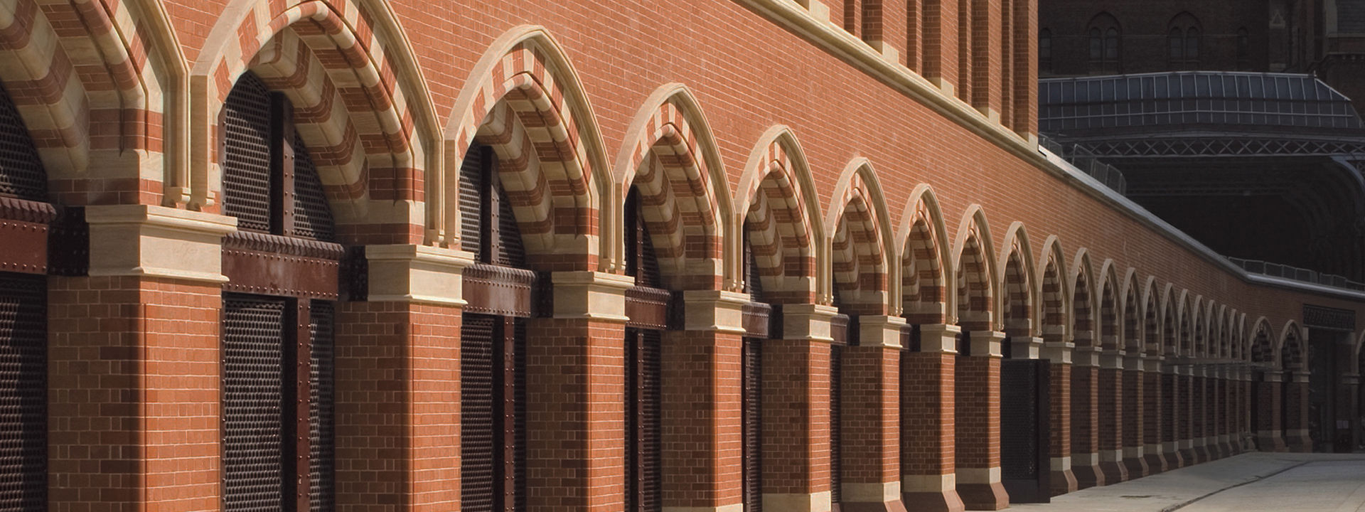 Paramount Pointing - Brickwork